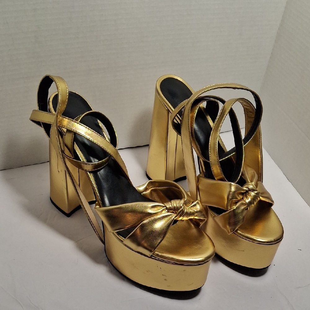 Glamorous Gold Platform Sandals with Block Heels